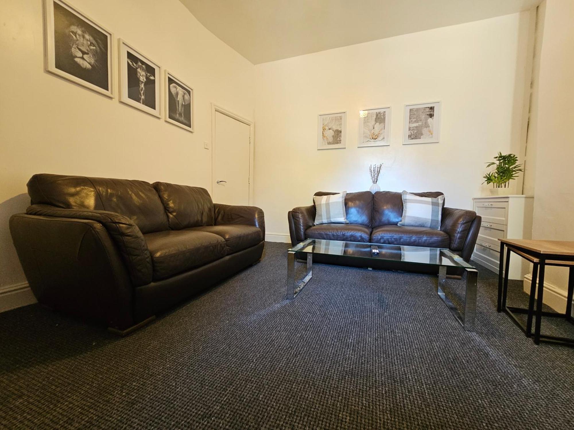 Villa Convenient 3 Bed, Pr1 Near Uclan N Train Station Preston  Exterior foto