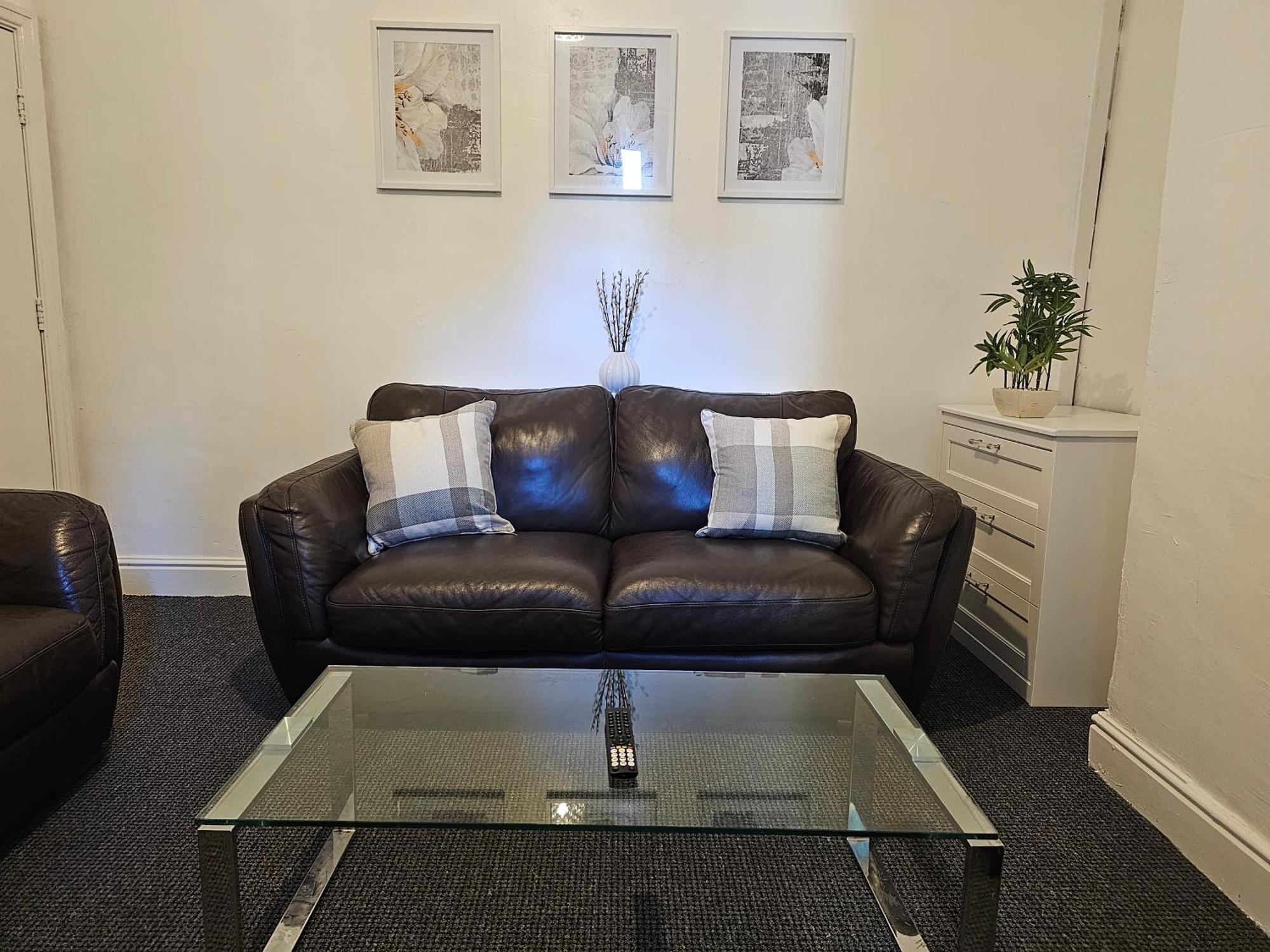 Villa Convenient 3 Bed, Pr1 Near Uclan N Train Station Preston  Habitación foto